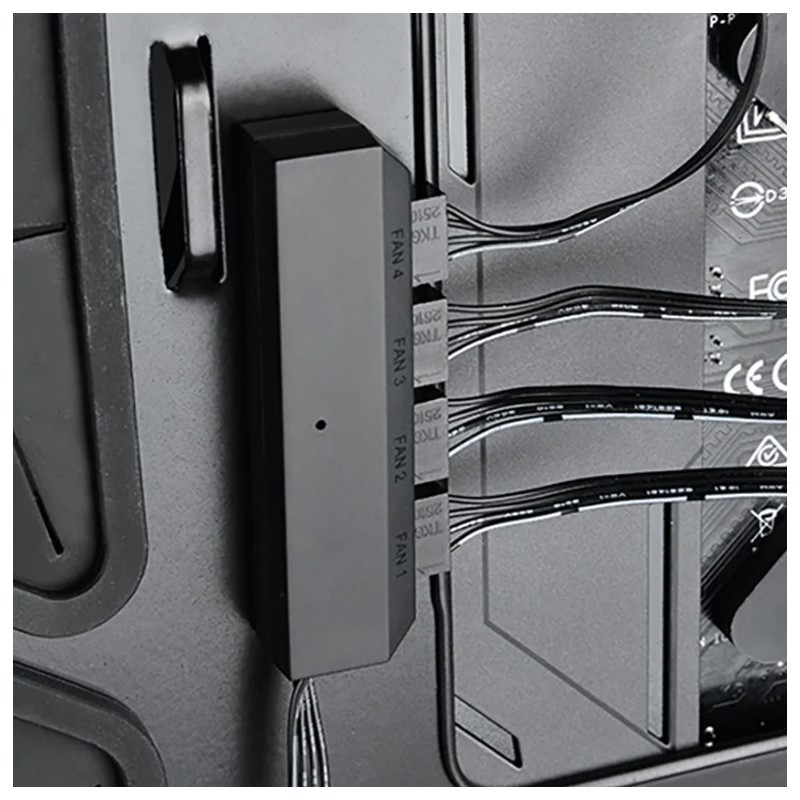 DEEPCOOL System Hub Puertos